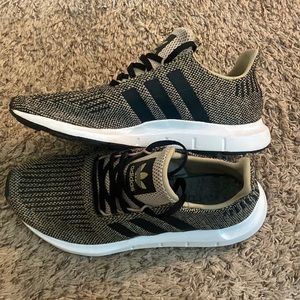 Adidas Sneaker